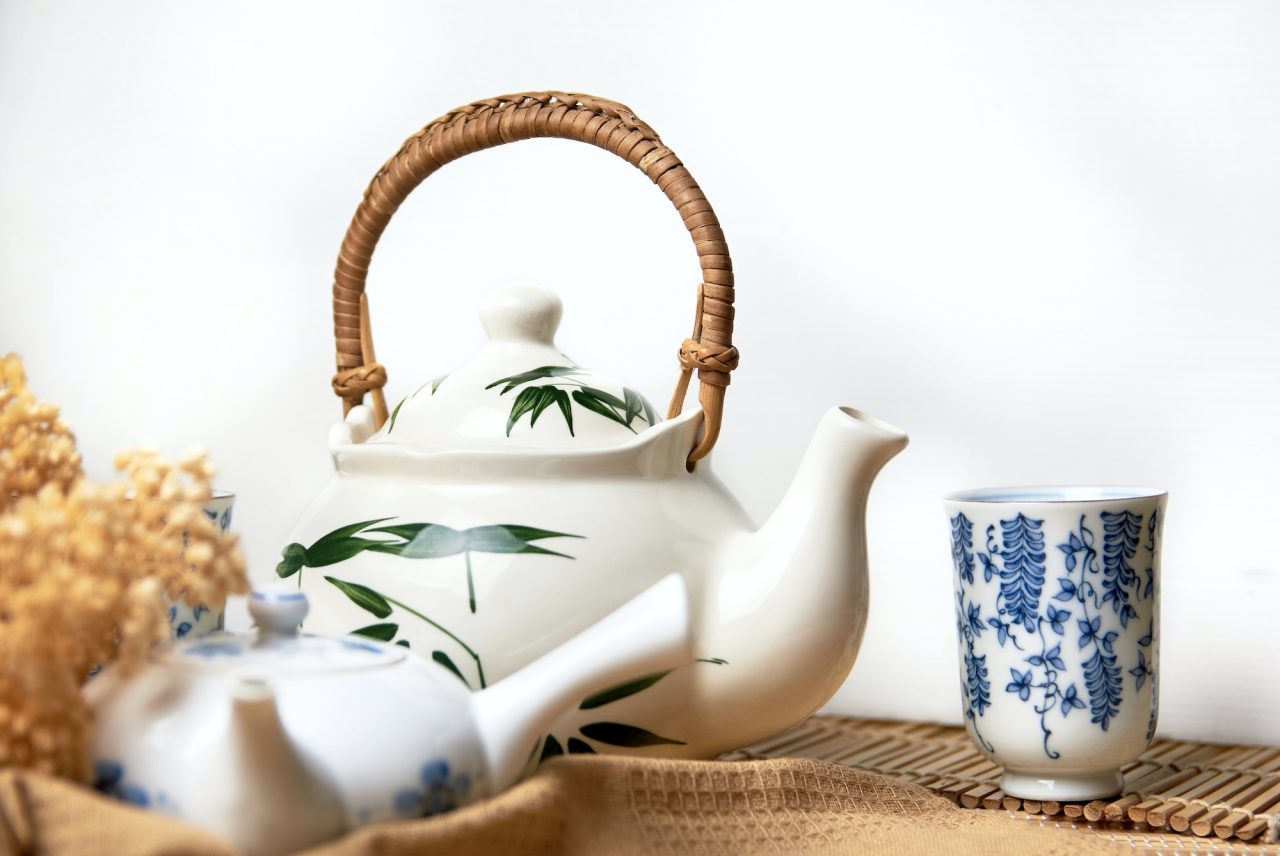 the-porcelain-teapot-and-cups.jpg